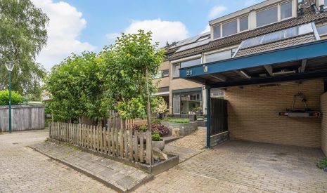 Te koop: Foto Woonhuis aan de Oostwijk 21 in Linschoten