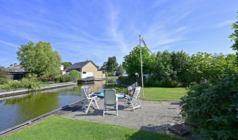 Te koop: Foto Woonhuis aan de J. van der Haarpark 17 in Nieuwkoop
