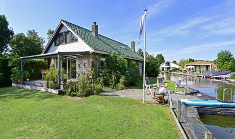 koop  Nieuwkoop  J. van der Haarpark 17 – Hoofdfoto