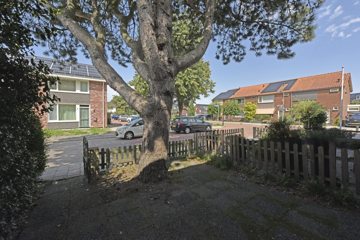 Te koop: Foto Woonhuis aan de J.M. Halkesstraat 26 in Ter Aar