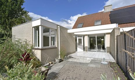 Te koop: Foto Woonhuis aan de Karhaak 7 in Nieuwkoop