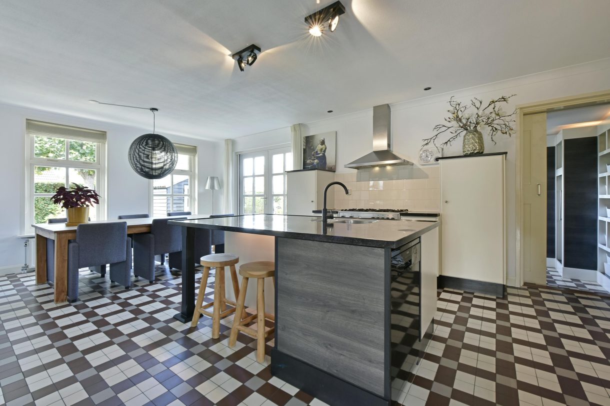 Te koop: Foto Woonhuis aan de Zuideinde 19 in Nieuwkoop