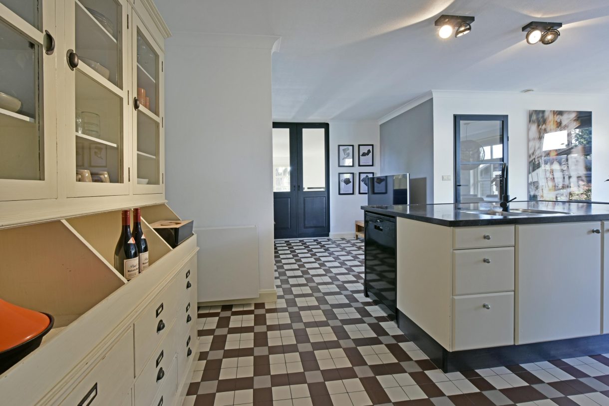 Te koop: Foto Woonhuis aan de Zuideinde 19 in Nieuwkoop